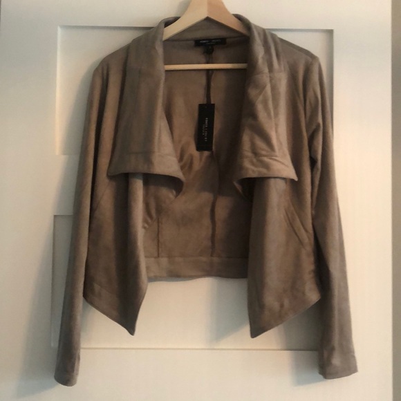 Romeo & Juliet Couture Jackets & Blazers - NWT Romeo + Juliet Couture Jacket